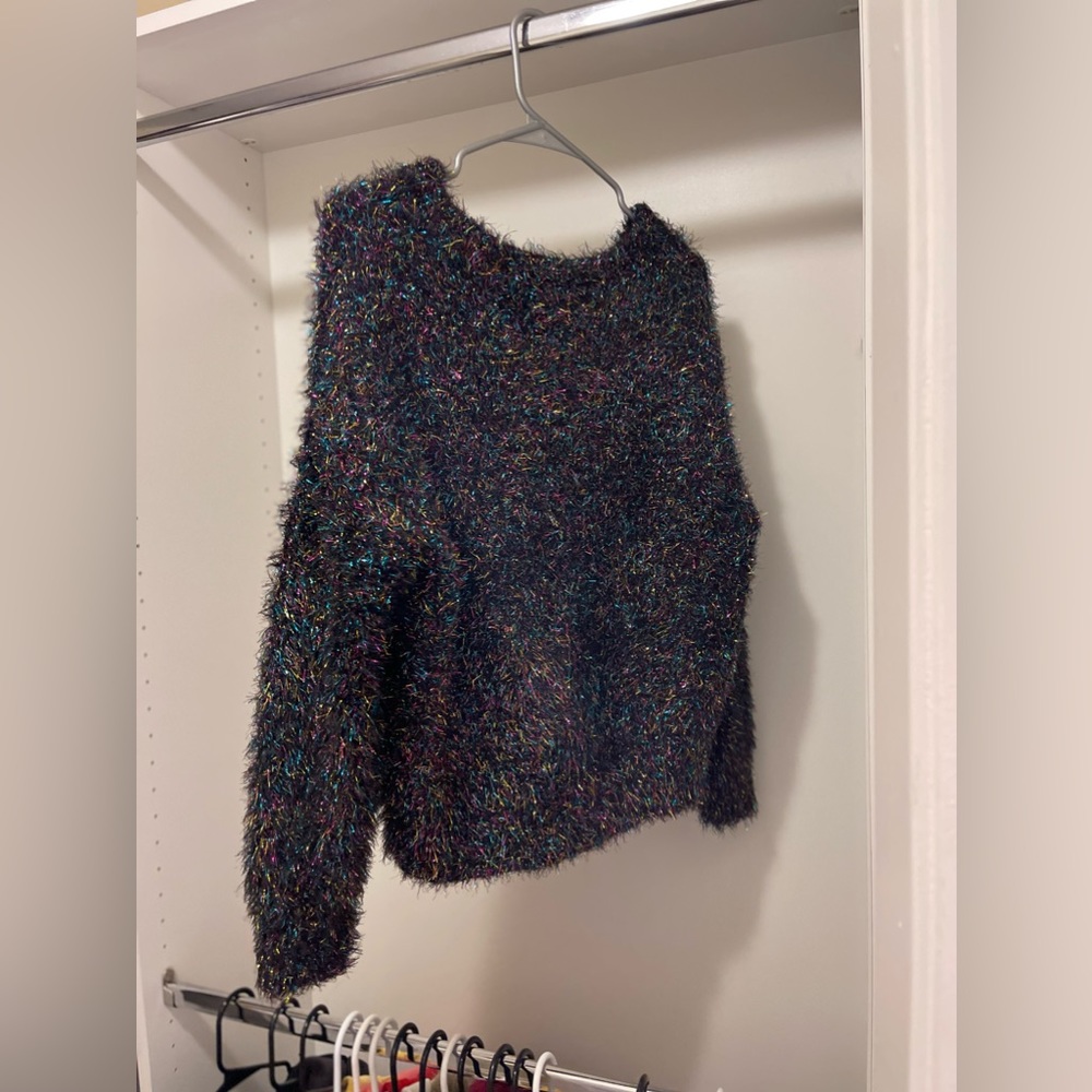 Beautiful Colorful Sweater - Picture 3 of 3